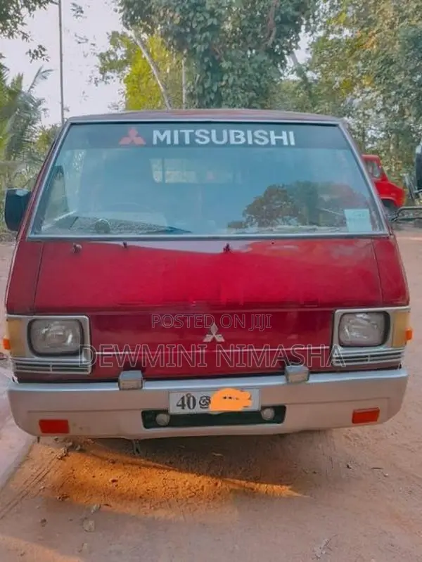 Mitsubishi L300 1986