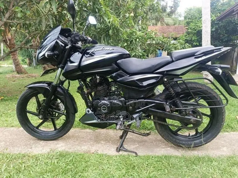 Bajaj Pulsar 180 2011