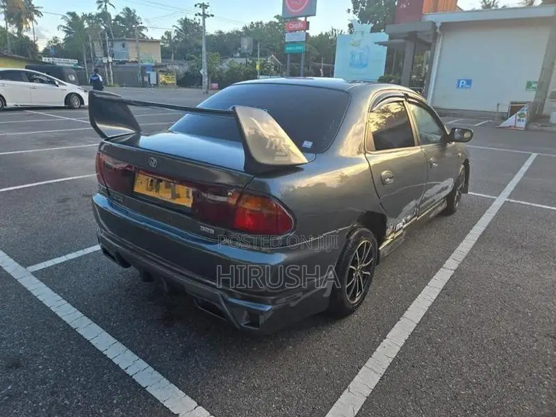 Mazda Familia 1995