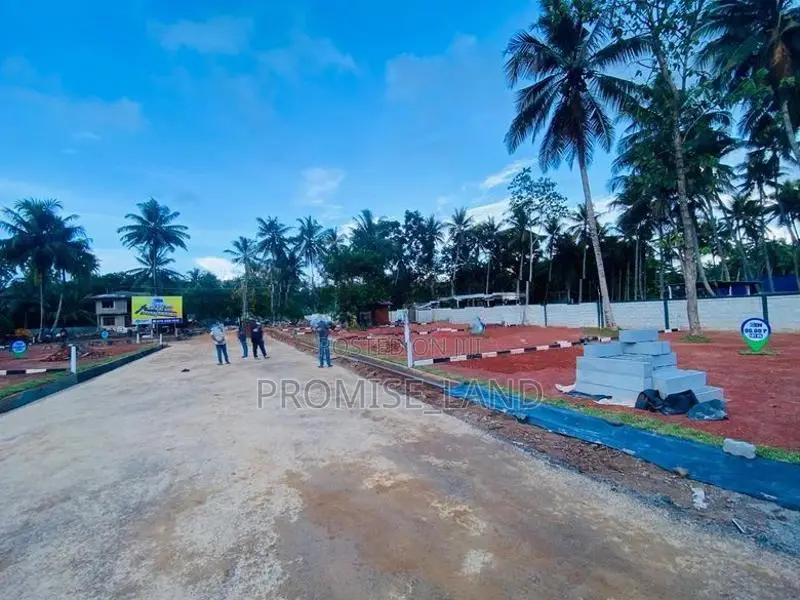 Best Value Land Near Laya Beach Wadduwa M21