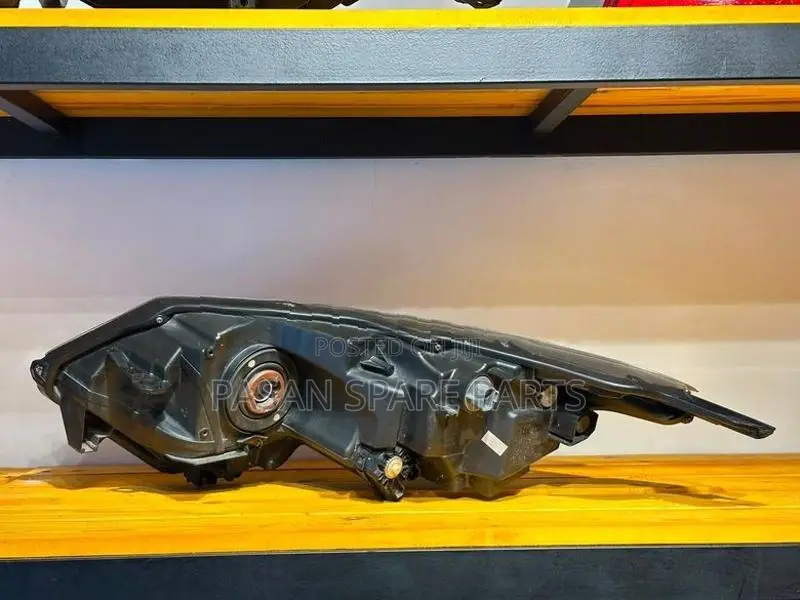 Honda Vezel Ru3 Head Light