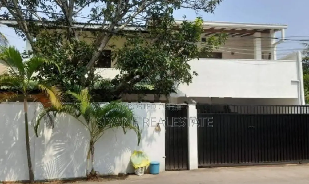 House For Sale In Boralesgamuwa