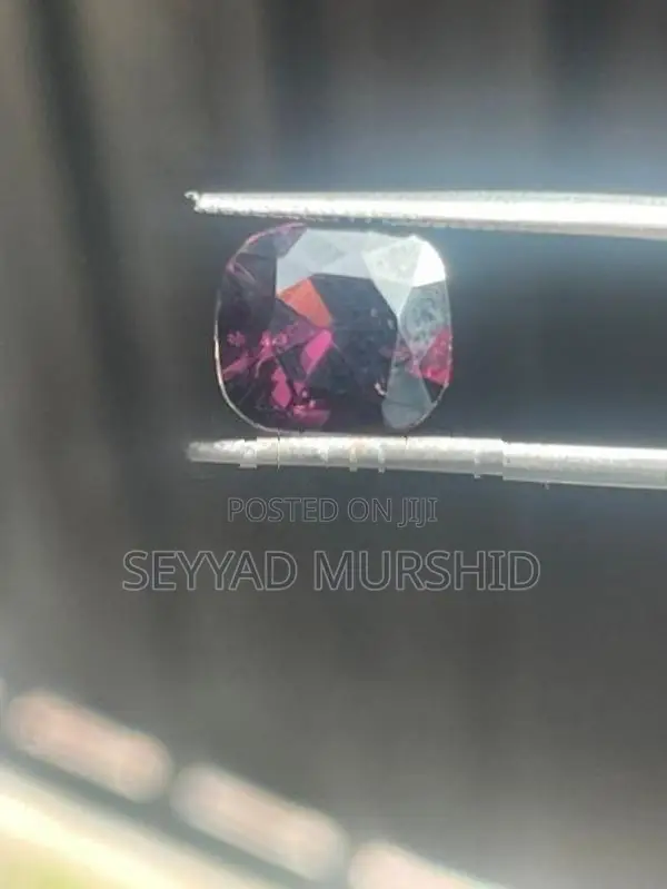 spinel gemstone