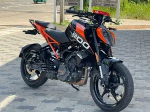 KTM Duke 150 2025