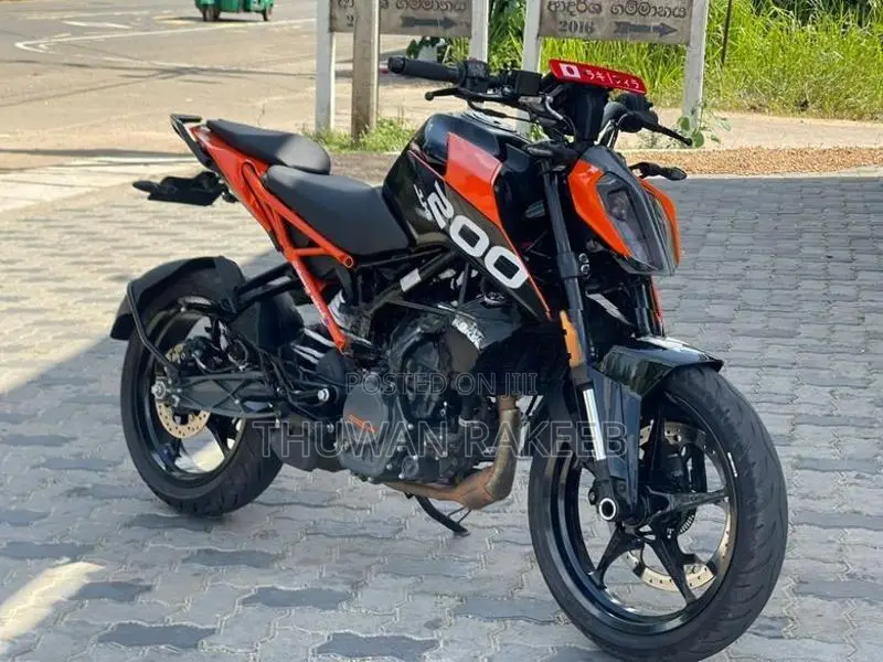 KTM Duke 150 2025