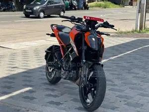 KTM Duke 150 2025