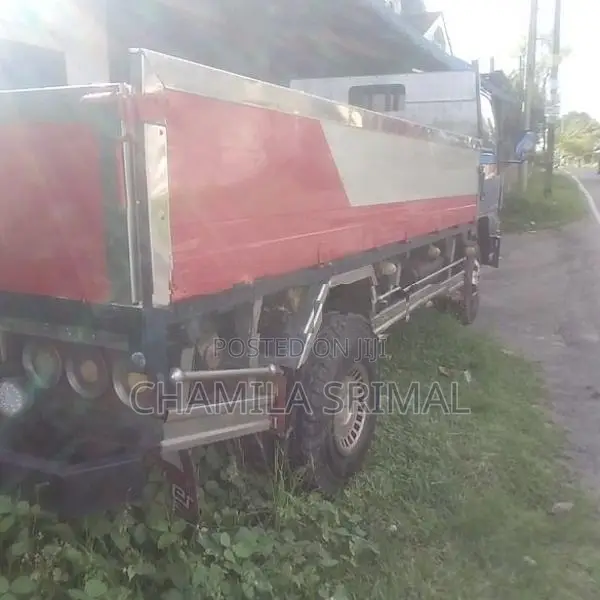 Mitsubishi Canter Shuter 1980