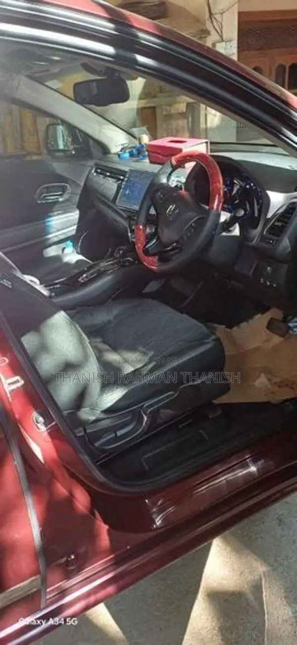 Honda Vezel 2015