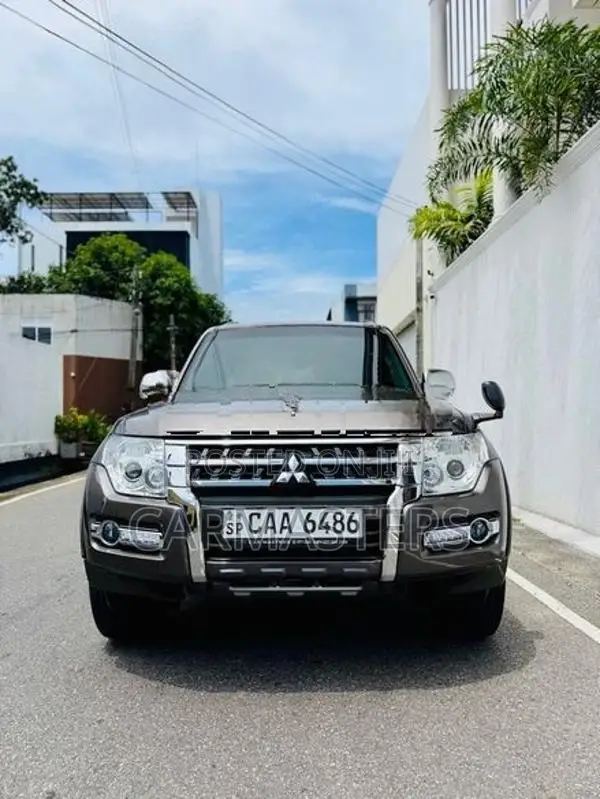 Mitsubishi Montero 3.2 Diesel Rockford 2013