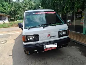 Mitsubishi Registered lorry 1983