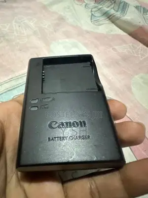 Canon IXY420F