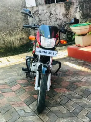 Bajaj CT100 100 2025