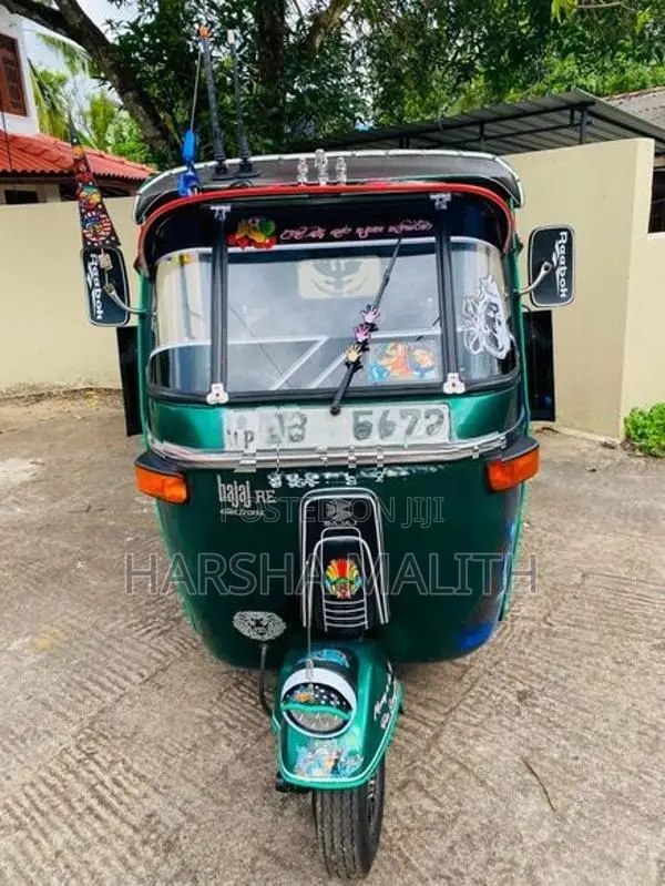 Bajaj RE 2005
