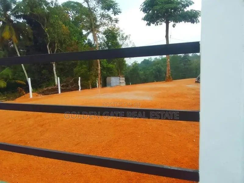 Udugampola නගරයෙන් වටිනා ඉඩමක්