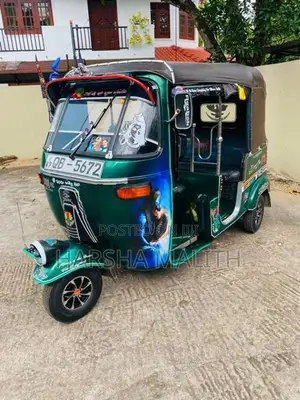 Bajaj RE 2005
