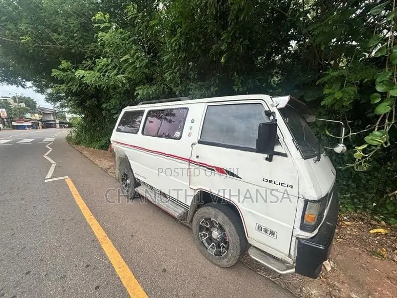Mitsubishi L300 1983