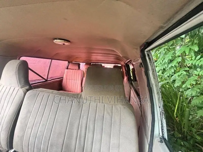 Mitsubishi L300 1983