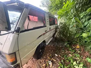 Mitsubishi L300 1983