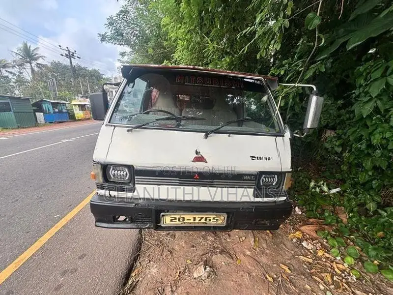 Mitsubishi L300 1983