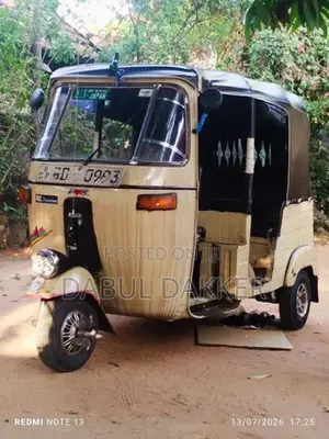 Bajaj RE 2001