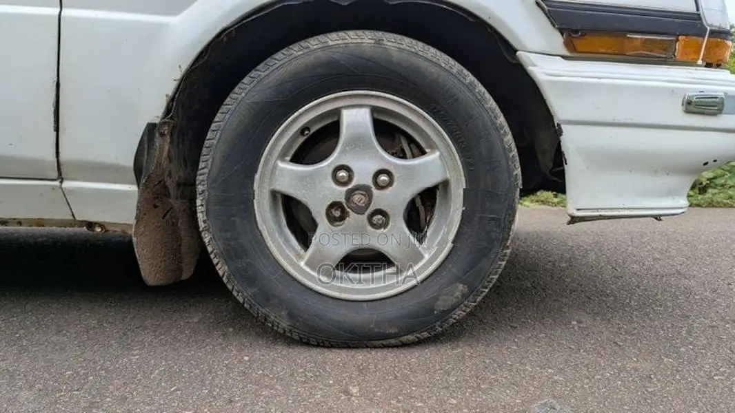 Toyota Corona AT 151 1983