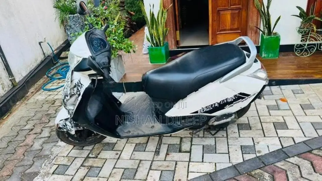 TVS Jupiter 2015