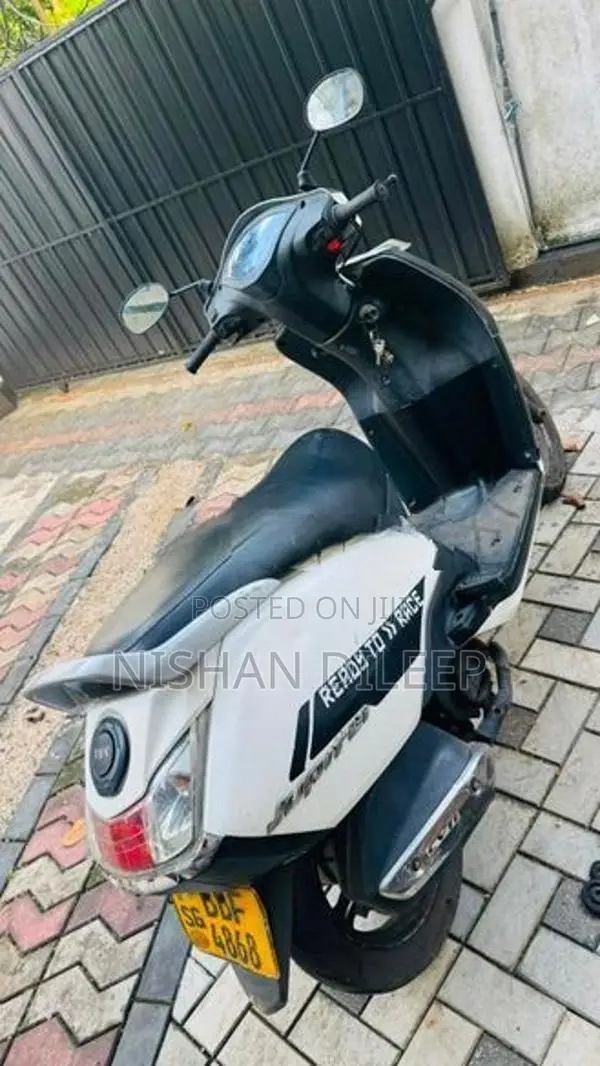 TVS Jupiter 2015