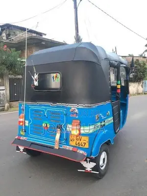 Bajaj RE 2002
