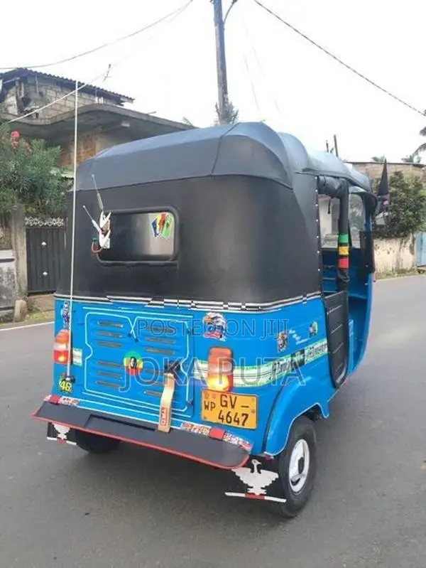 Bajaj RE 2002