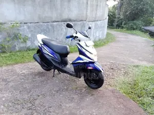 Yamaha Ray 2016