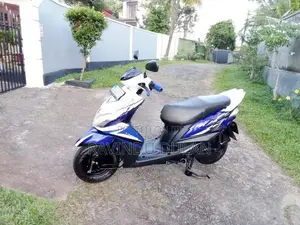 Yamaha Ray 2016