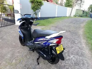 Yamaha Ray 2016