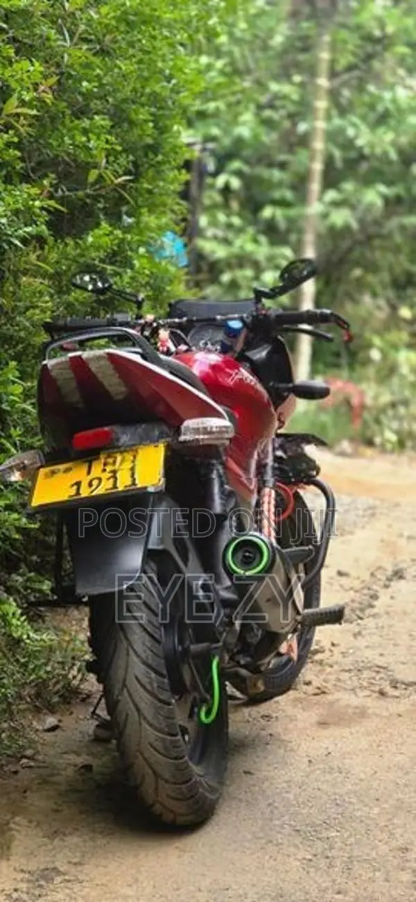 Bajaj Pulsar 180 2007