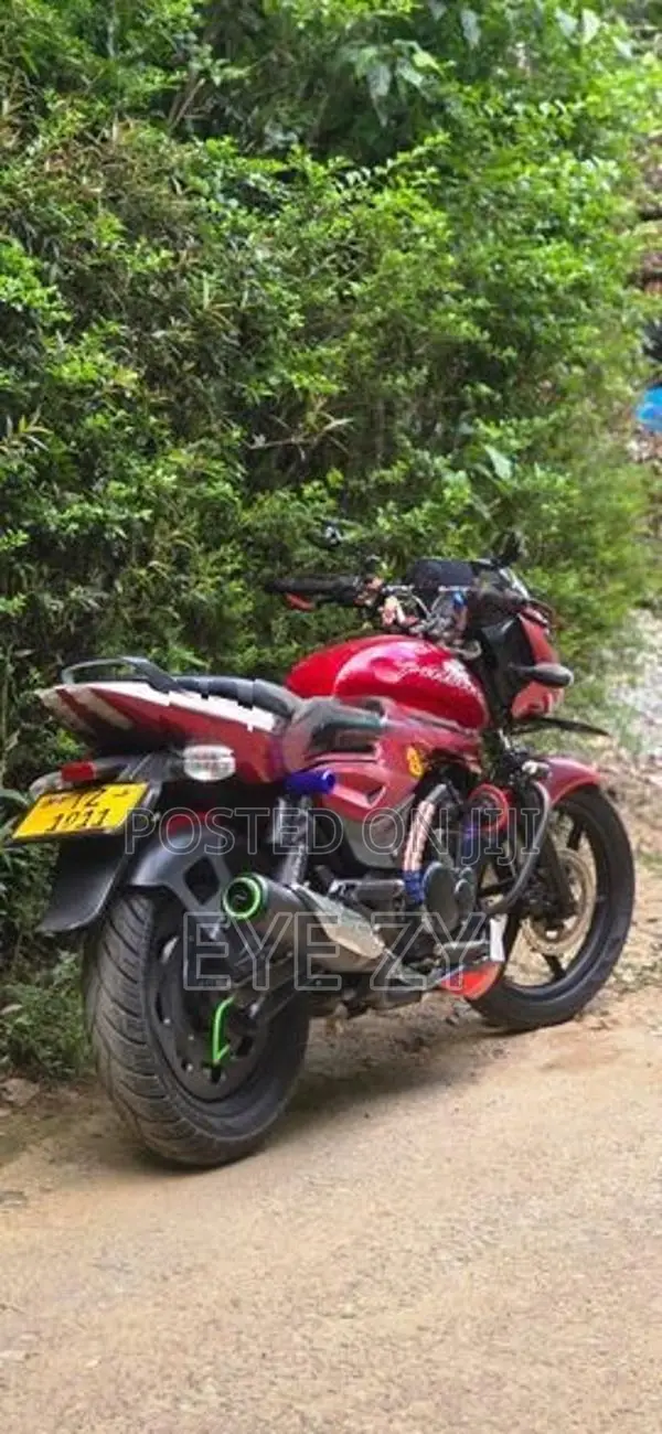 Bajaj Pulsar 180 2007
