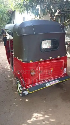 Bajaj RE 1999