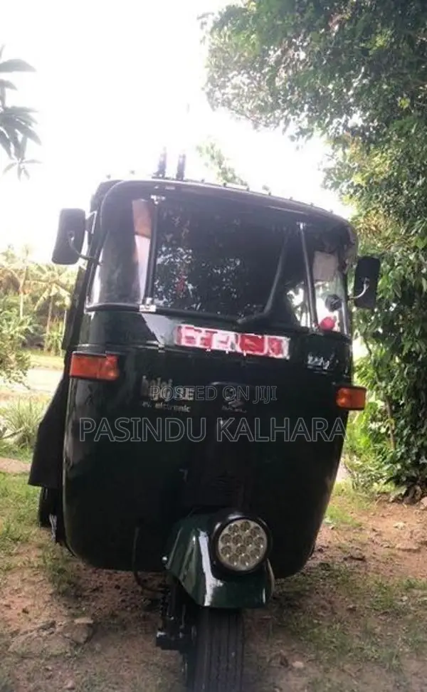 Bajaj RE 1996