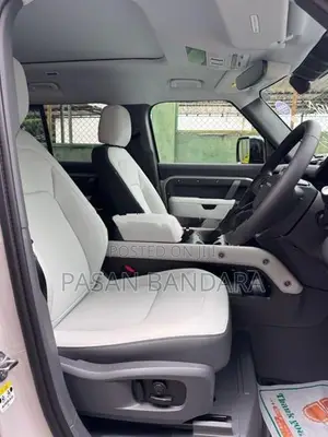 Land Rover Defender 2026