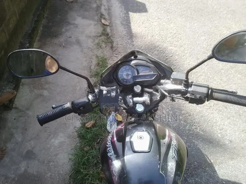 Bajaj Discover 125 2015
