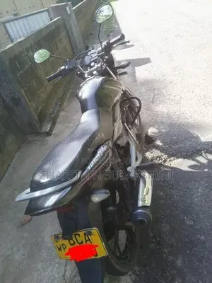 Bajaj Discover 125 2015