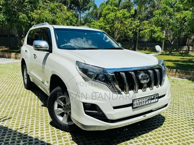 Toyota Land Cruiser Prado 2015
