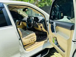 Toyota Land Cruiser Prado 2015