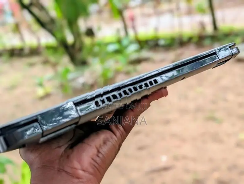 Dell Latitude 3400