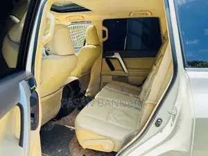 Toyota Land Cruiser Prado 2015