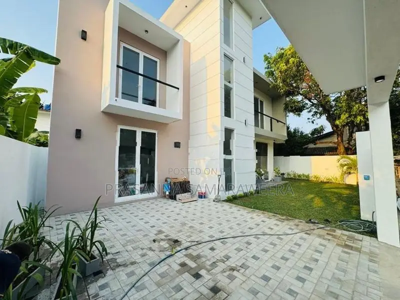 Spacious House Sale in piliyandalan town