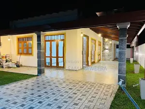 Brand New solid Modern super 2 Story House-piliyandala
