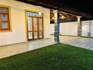Brand New solid Modern super 2 Story House-piliyandala