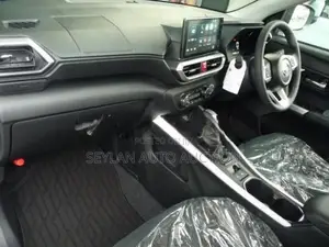 Daihatsu Rocky G Premium Hybrid 2026
