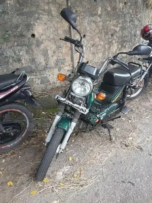 TVS XL 100 2025