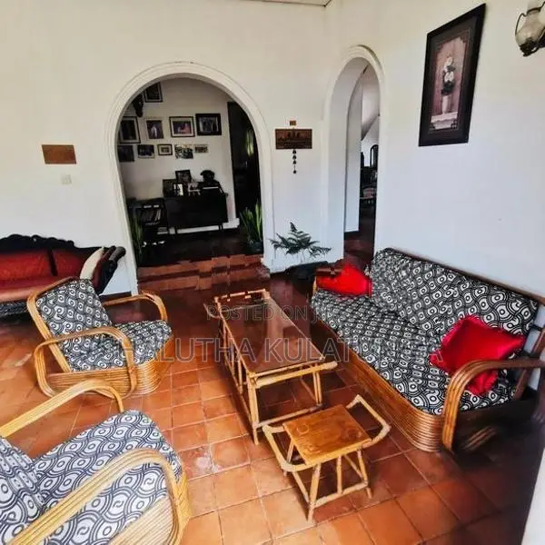 Vila Type House for Rent in Asgiriya Kandy