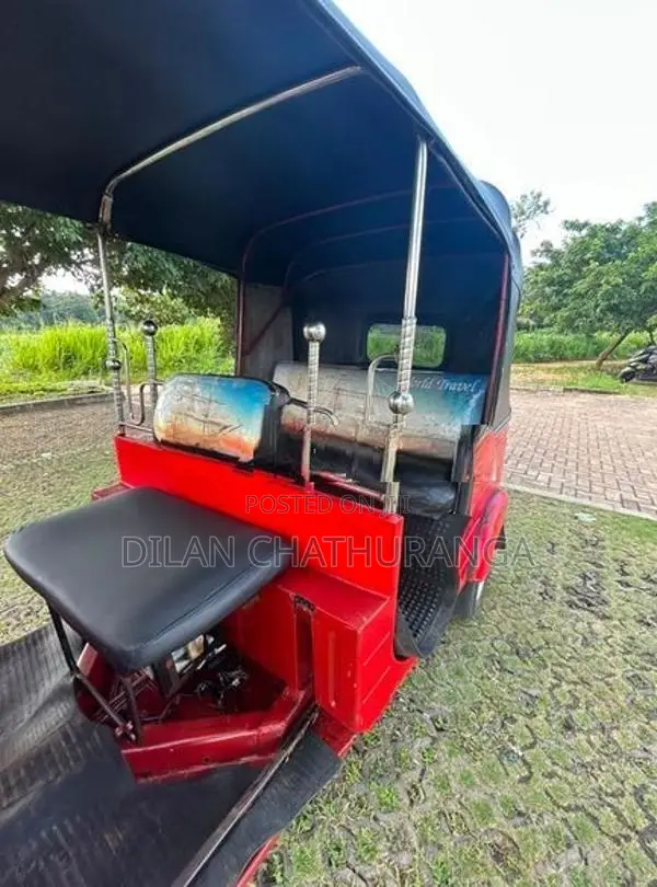 Bajaj RE 2 stroke 2004